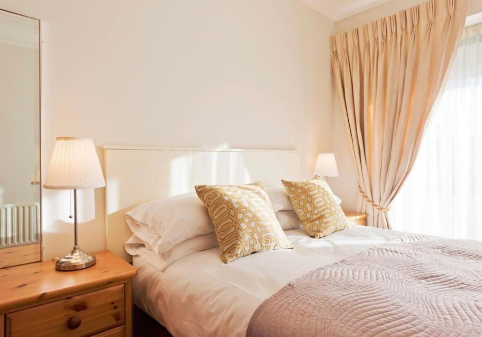 Luxury Apartment In D1 Dublin Exteriör bild