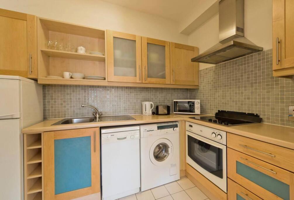 Luxury Apartment In D1 Dublin Exteriör bild
